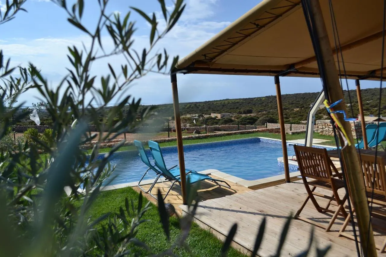 Luxury tent Larah Land 4 Star Glamping Adria Lodge Simuni